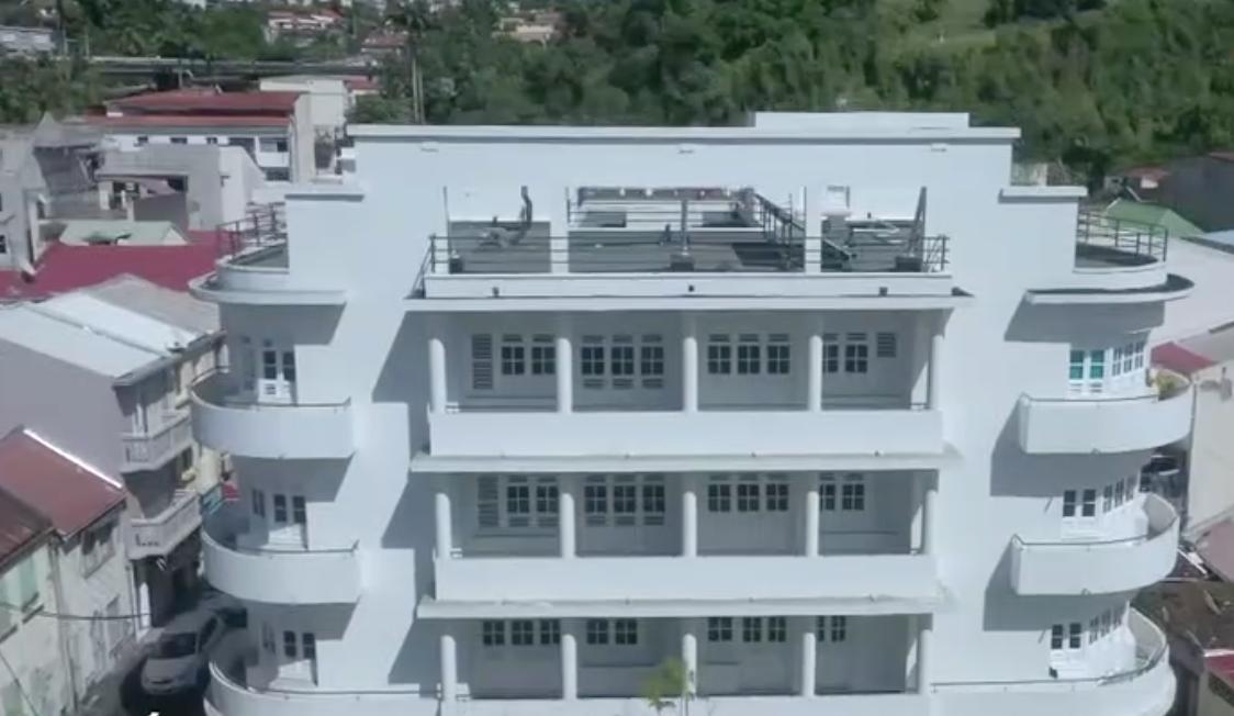 VIDÉO. Positive Outre-mer : La Nationale, un immeuble adapté au climat martiniquais
