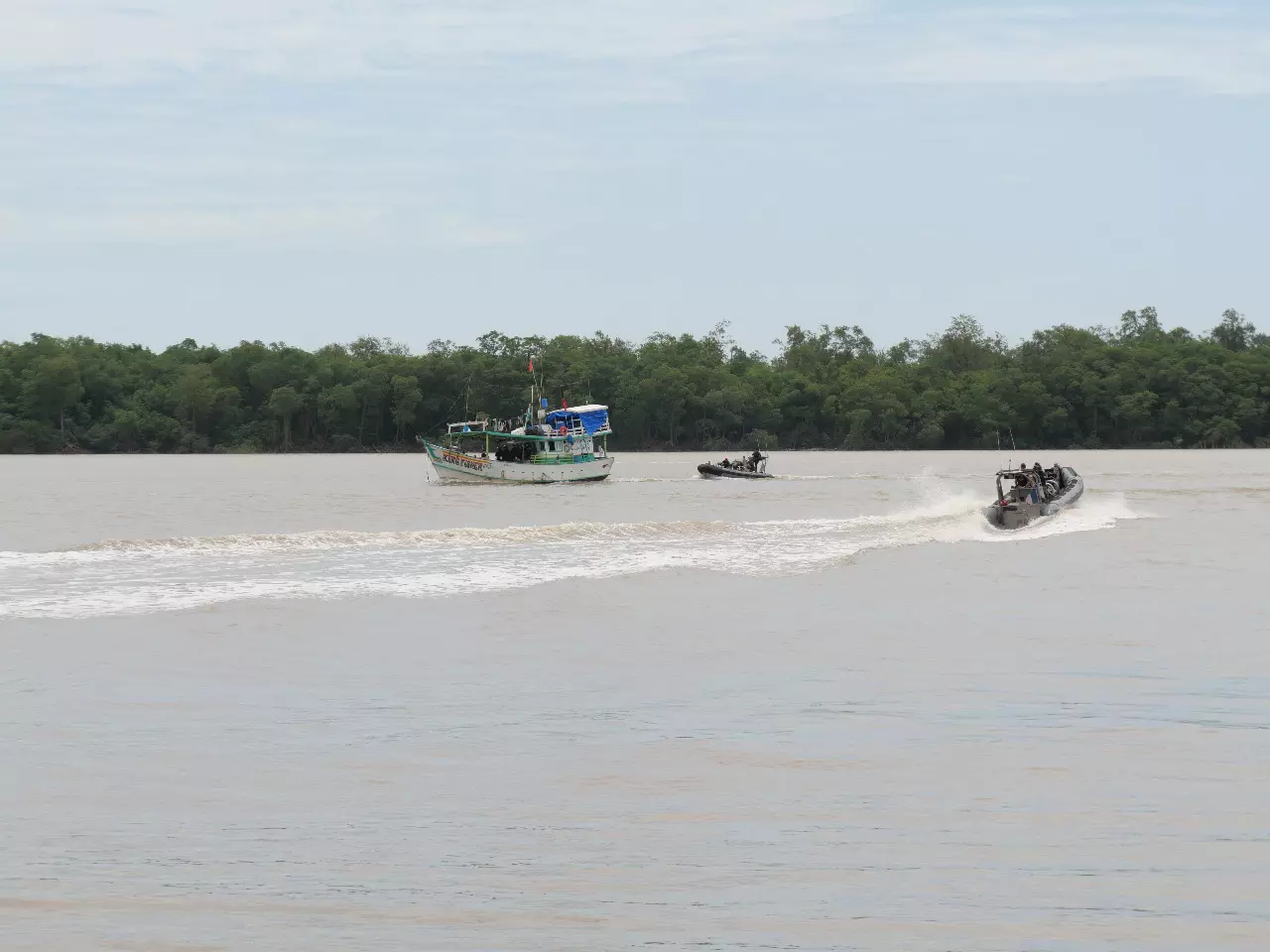 Guyane : L'Etat à l'offensive contre la pêche illégale dans les eaux guyanaises