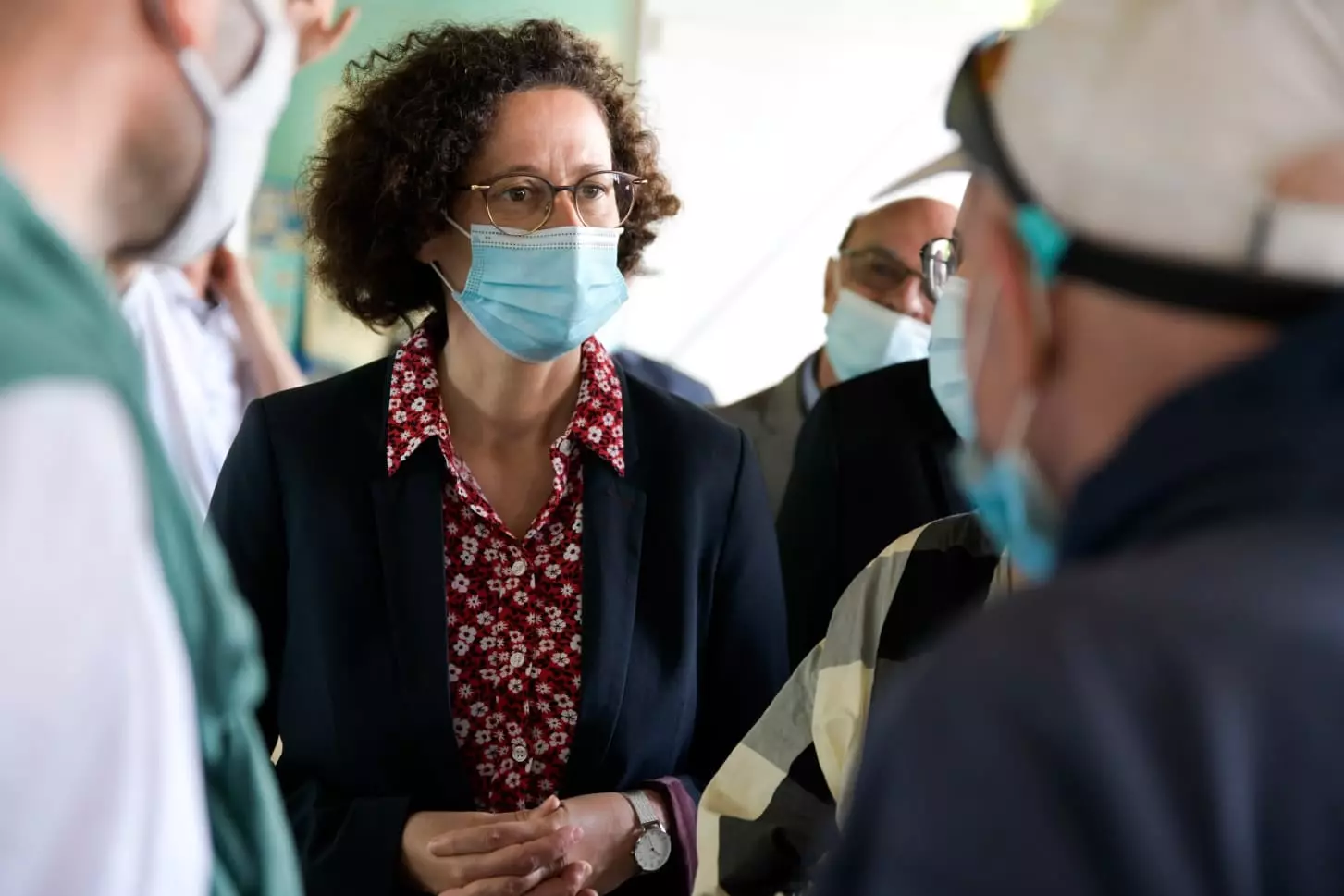 En déplacement à La Réunion, Emmanuel Wargon annonce&nbsp;le financement de travaux de centre d'accueil&nbsp;et d'hébergement en Hexagone et en Outre-mer