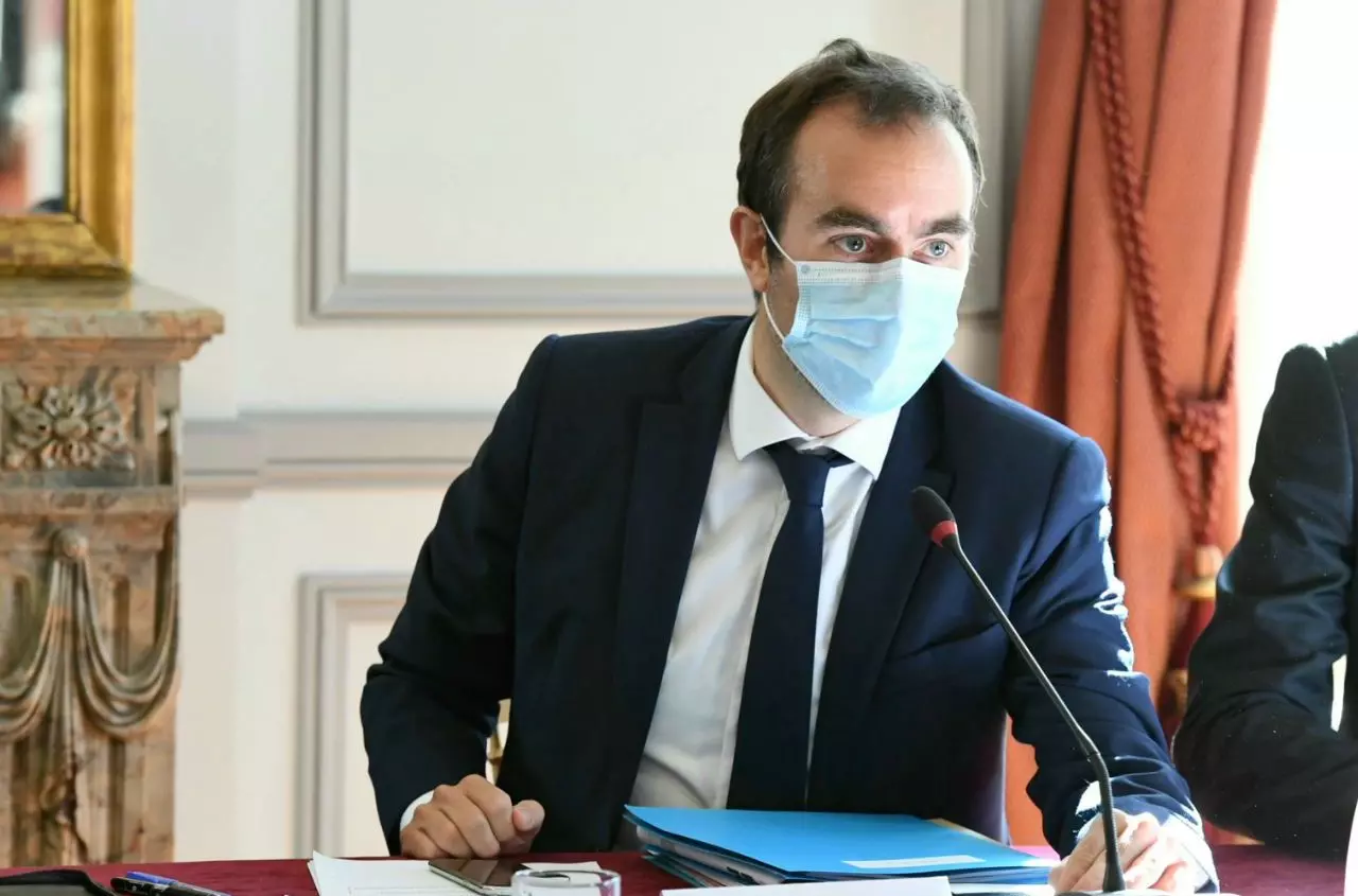 Sébastien Lecornu en Nouvelle-Calédonie pour le référendum de dimanche