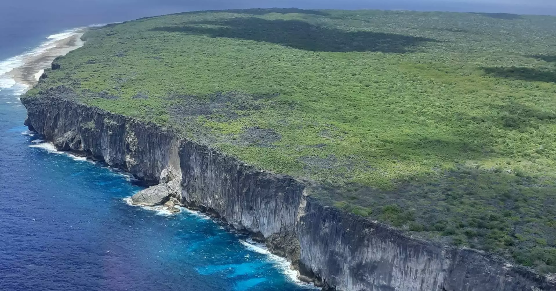 Polynésie : Longtemps utilisé pour l’extraction de phosphate, Makatea veut se tourner vers le tourisme vert