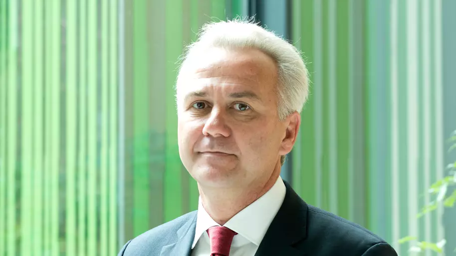 L'universitaire réunionnais Ferdinand Mélin-Soucramanien nommé président de la nouvelle ENA