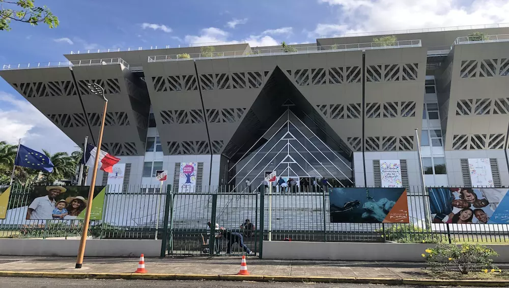 La Réunion&nbsp;: La Région Reunion vote un nouveau&nbsp;dispositif d’aide pour les étudiants en&nbsp;mobilité