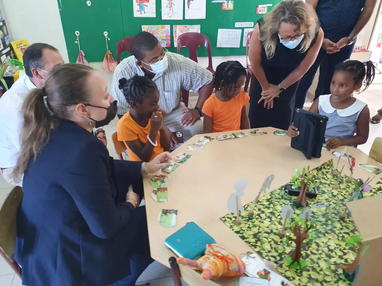 En Guadeloupe, des liseuses numériques pour les maternelles, une première nationale