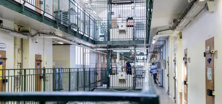 Mules guyanaises: un surveillant de la prison de Fresnes jugé mercredi