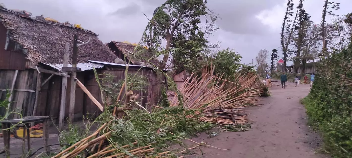Le cyclone Freddy affaibli a frappé la côte est de Madagascar, un premier mort déploré