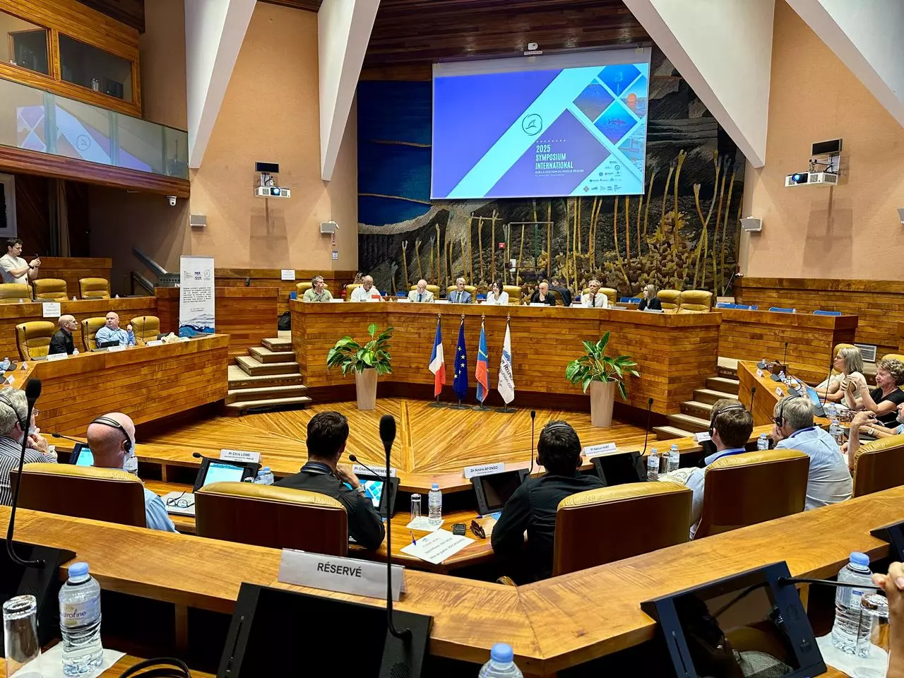 La Réunion accueille un symposium international sur la « gestion du risque requin »