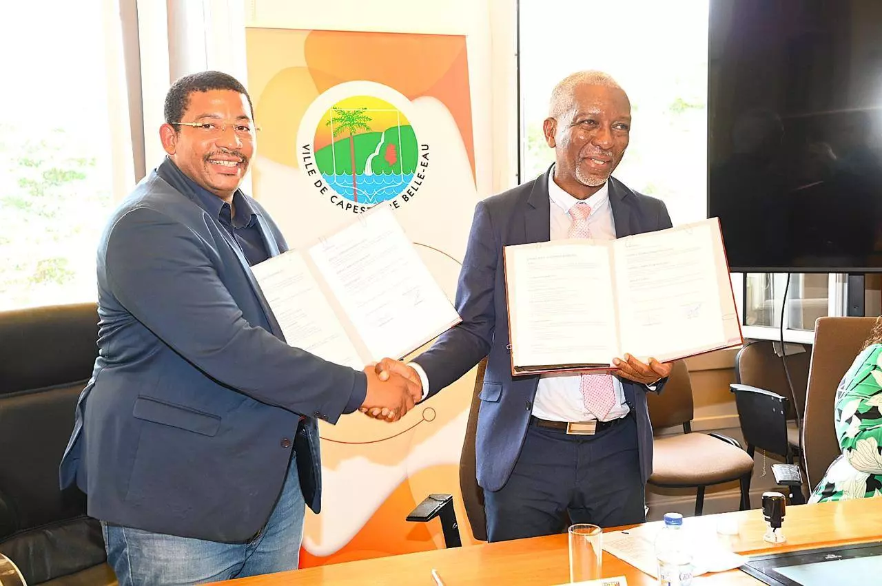 Coopération : Jumelage officialisé entre les villes de Capesterre Belle-Eau en Guadeloupe et Matoury en Guyane