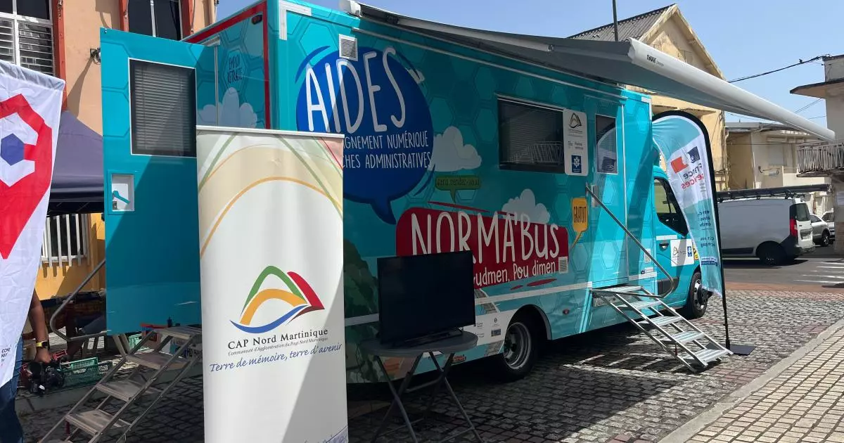 Martinique : Le Norma'Bus sur les routes pour réduire la fracture numérique au nord du territoire
