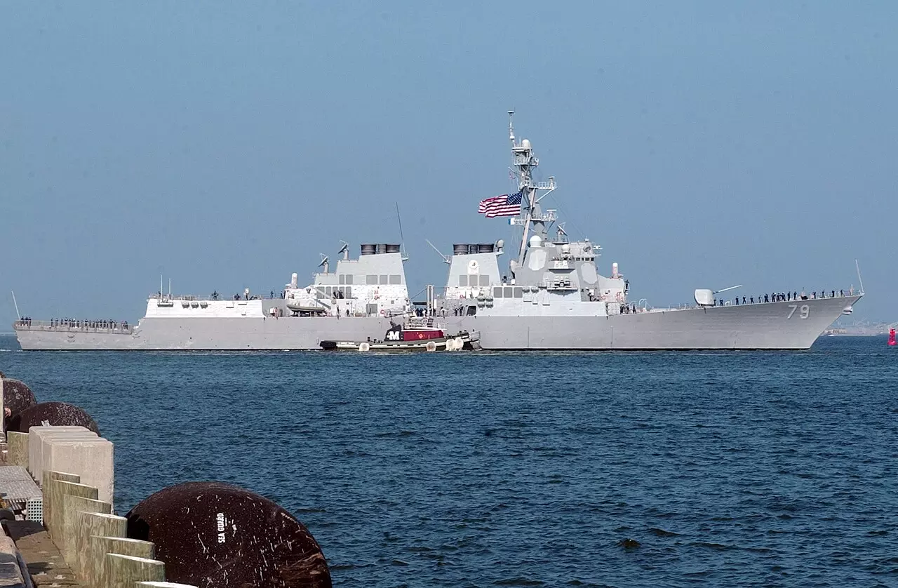 Contre le trafic de drogue, Donald Trump envoie trois navires de guerre près des côtes du Venezuela