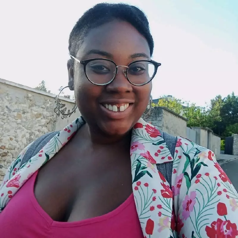 PORTRAIT. Entre l’Île-de-France, la Martinique et le Cap-Vert, l’insulaire Jennifer Soares Garcia veut raconter les Outre-mer autrement