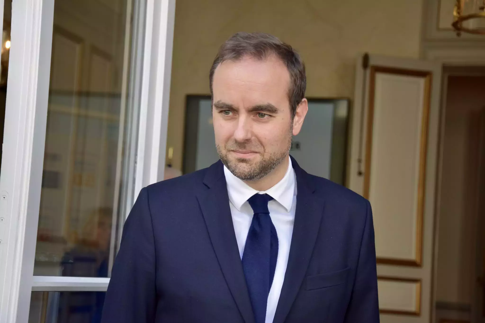 Nomination de Sébastien Lecornu à Matignon : les élus ultramarins entre indignations et espoirs
