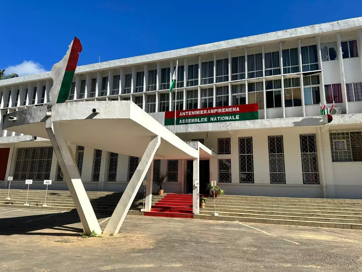 Madagascar: le président dissout l'Assemblée nationale avant un vote pour abandon de poste le visant