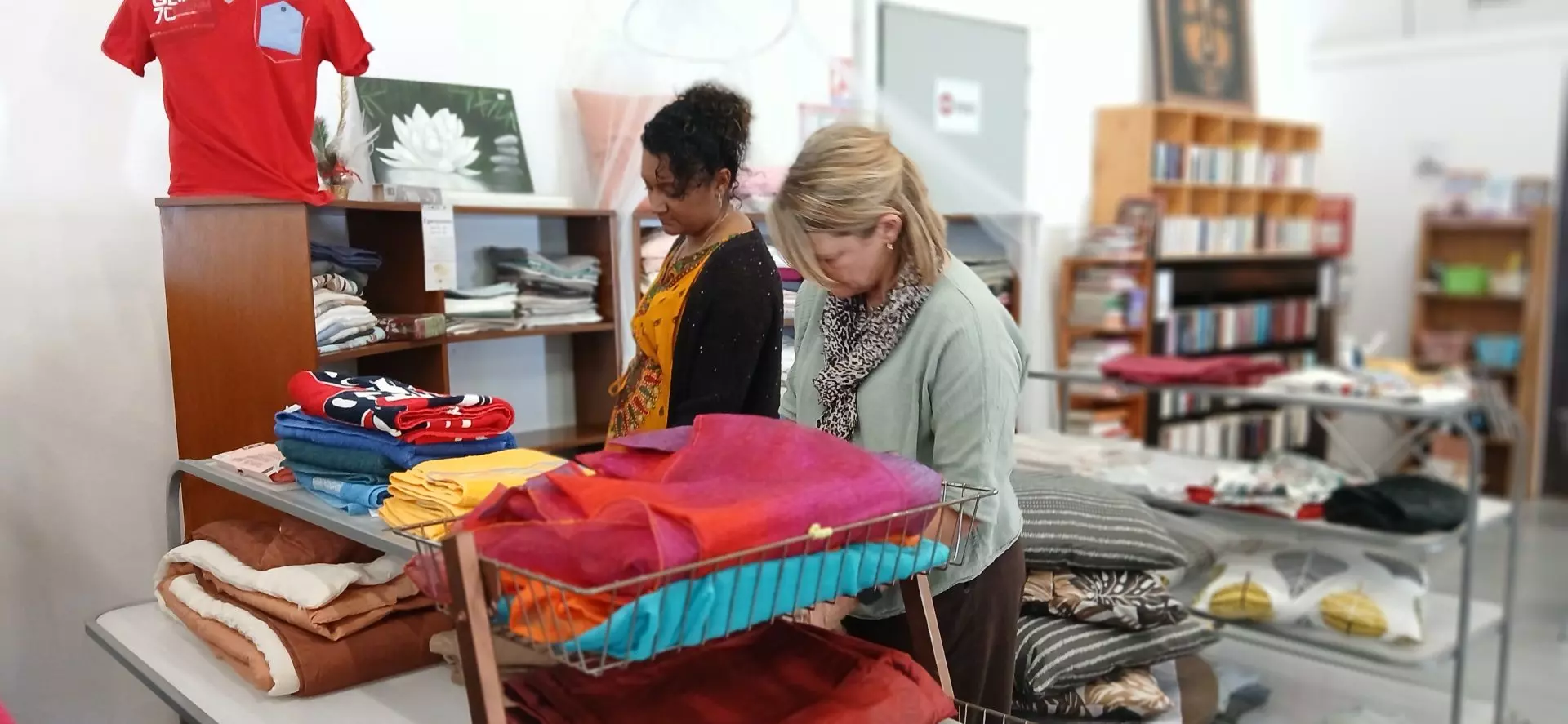 La Réunion : Une nouvelle boutique solidaire Emmäus voit le jour grâce à l’accompagnement du Territoire de l’Ouest
