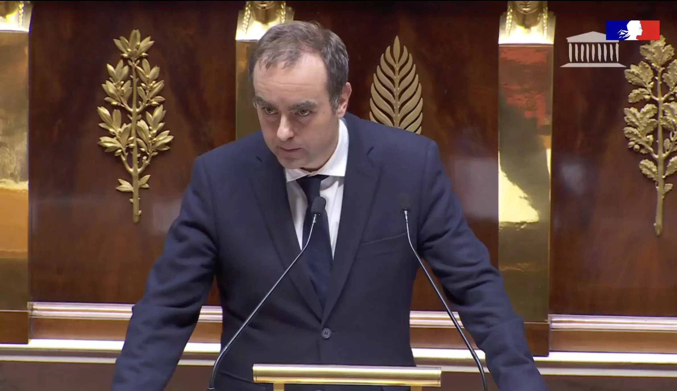 Accord de Bougival transcrit dans la Constitution, Projet de loi Vie chère et évolution statutaire, « les urgences » ultramarines du Gouvernement Lecornu 2