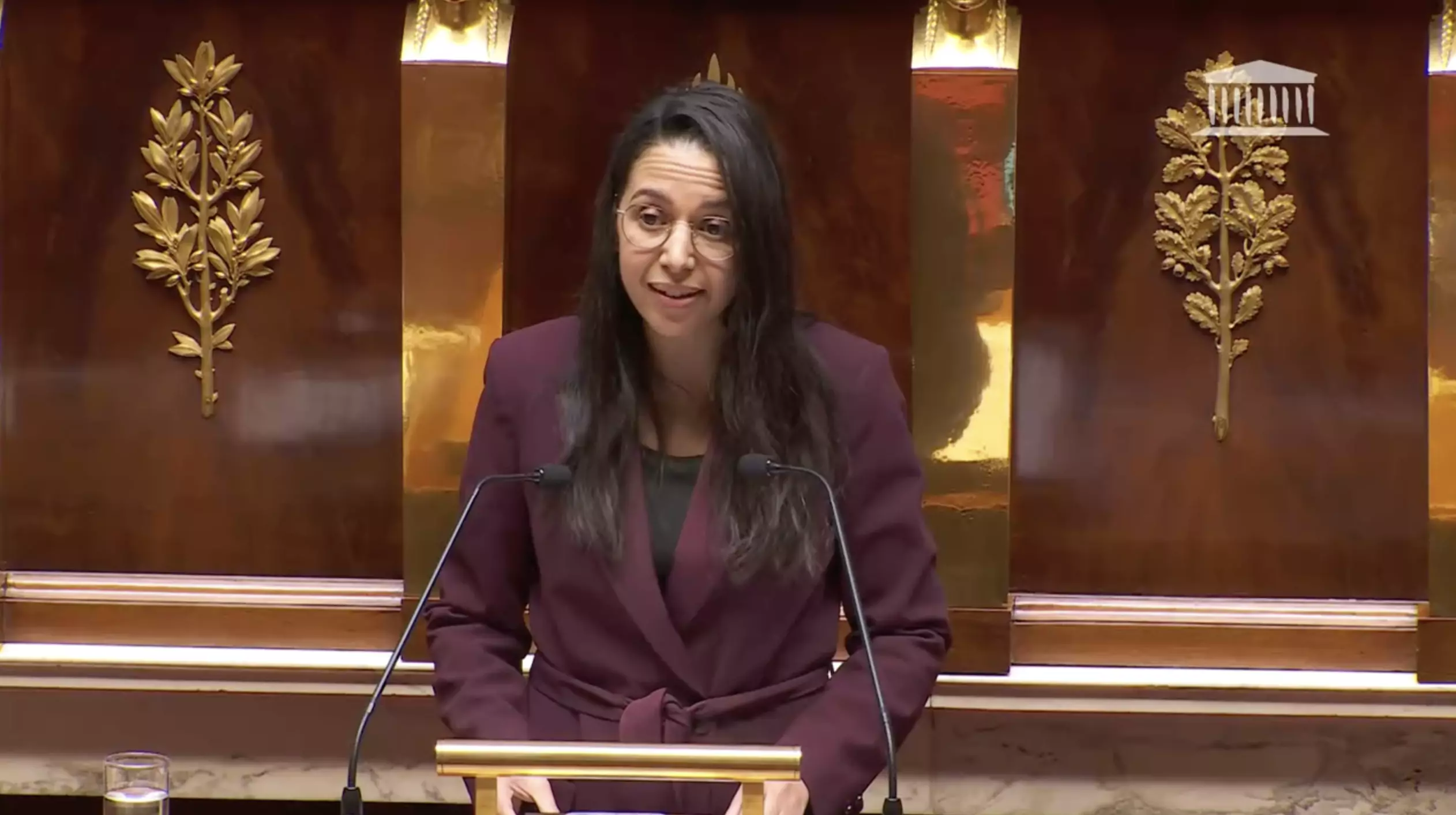 Nouvelle-Calédonie : La ministre Naïma Moutchou devoile les piliers du plan de relance pour sortir de la crise