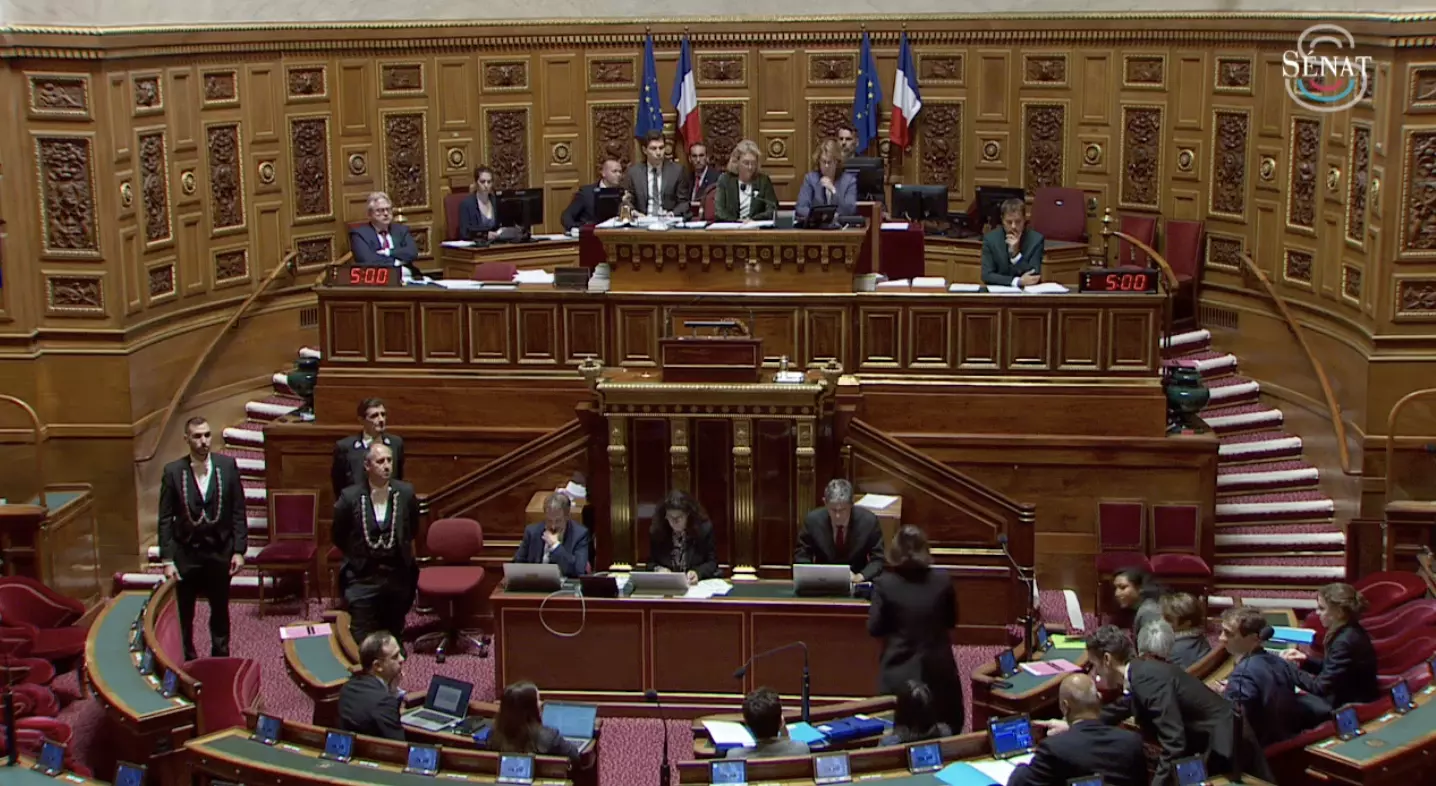 Nouvelle-Calédonie: le Parlement entérine le report des élections provinciales, initialement prévues en novembre