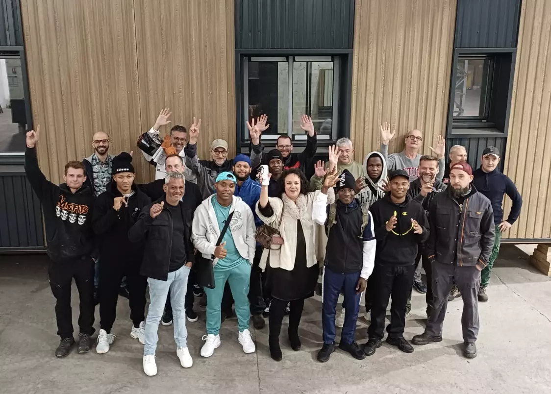 Des jeunes Réunionnais et Mahorais se forment à Brive-la-Gaillarde aux métiers de la construction modulaire