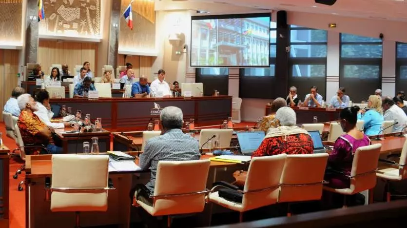 Nouvelle-Calédonie : Le Congrès valide les 28,6 milliards attendus de l’État