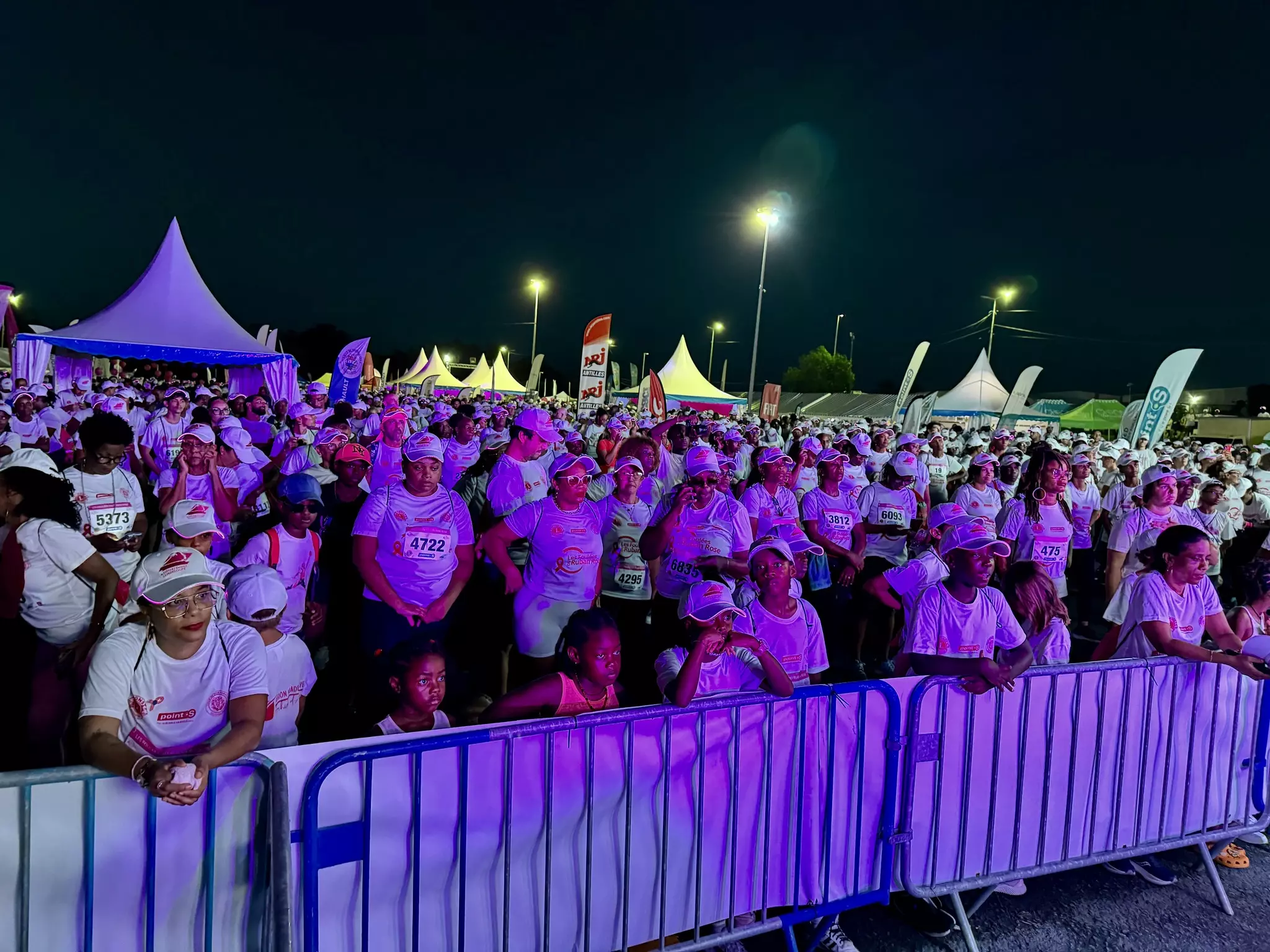 Guadeloupe : plus de 10 000 participants dans les rues de Jarry lors des Foulées du Ruban Rose 2025