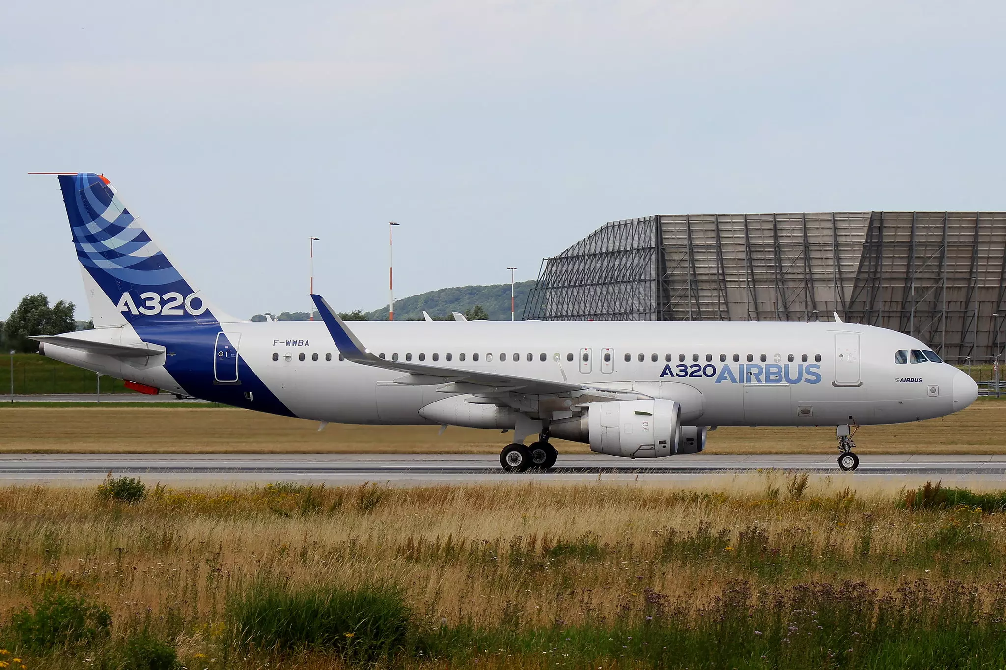 Airbus intervient rapidement sur ses A320, sauf une centaine d'avions encore immobilisés