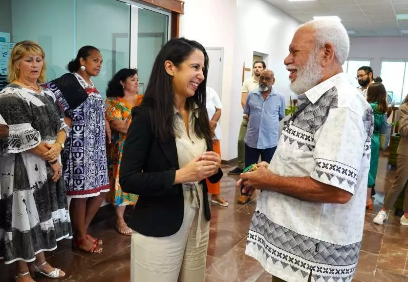 Nouvelle-Calédonie : Avec Paul Néaoutyine, Naïma Moutchou « insiste sur le respect » de « l’histoire »