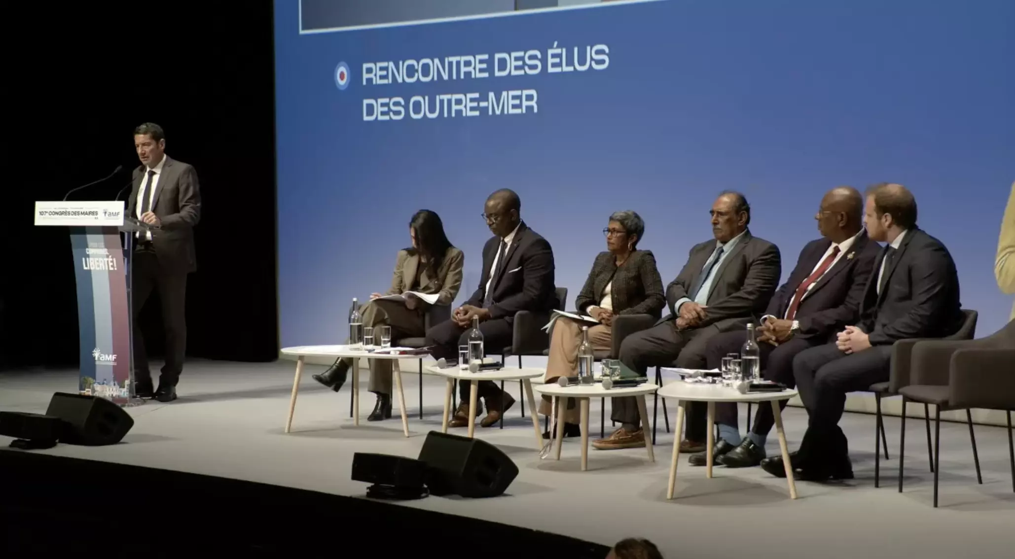 [En Direct]: Suivez la rencontre des élus des Outre-mer à l'occasion du 107ème Congrès des Maires sur Outremers360