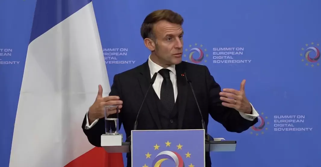 Pour Emmanuel Macron, «acheter de la cocaïne ou du cannabis» signifie «être complice» du narcotrafic