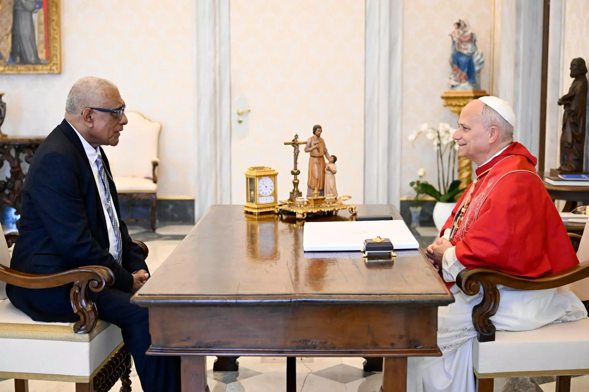 Le président fidjien Naiqama Lalabalavu reçu par le pape au Vatican