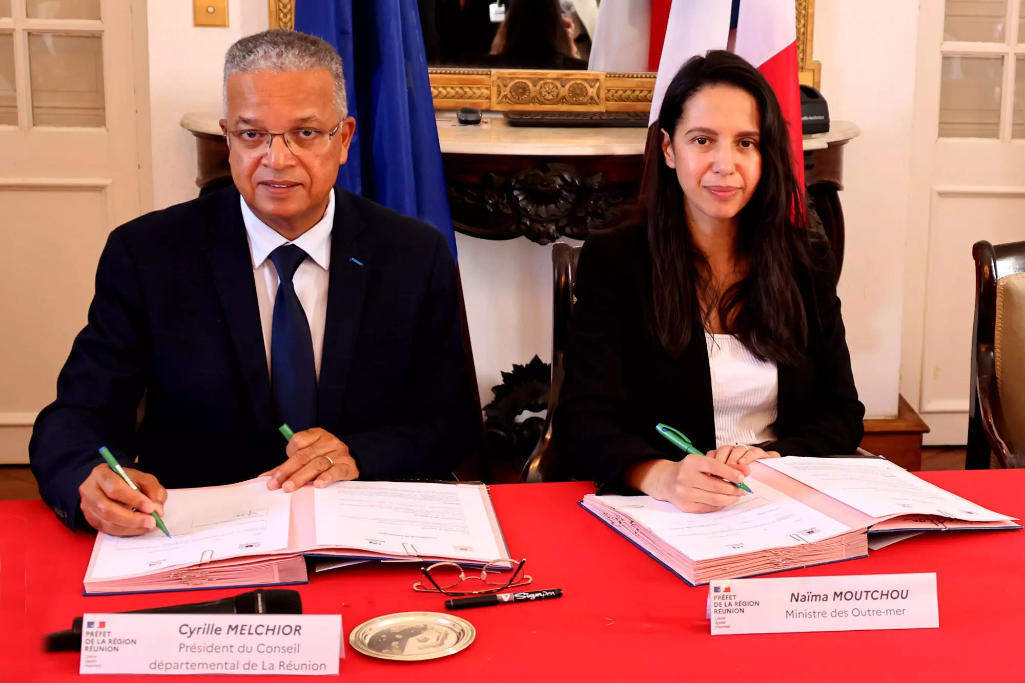 La Réunion : Conférence régionale, deux conventions signées par le Département pour des échanges renforcés entre les acteurs de l’océan Indien