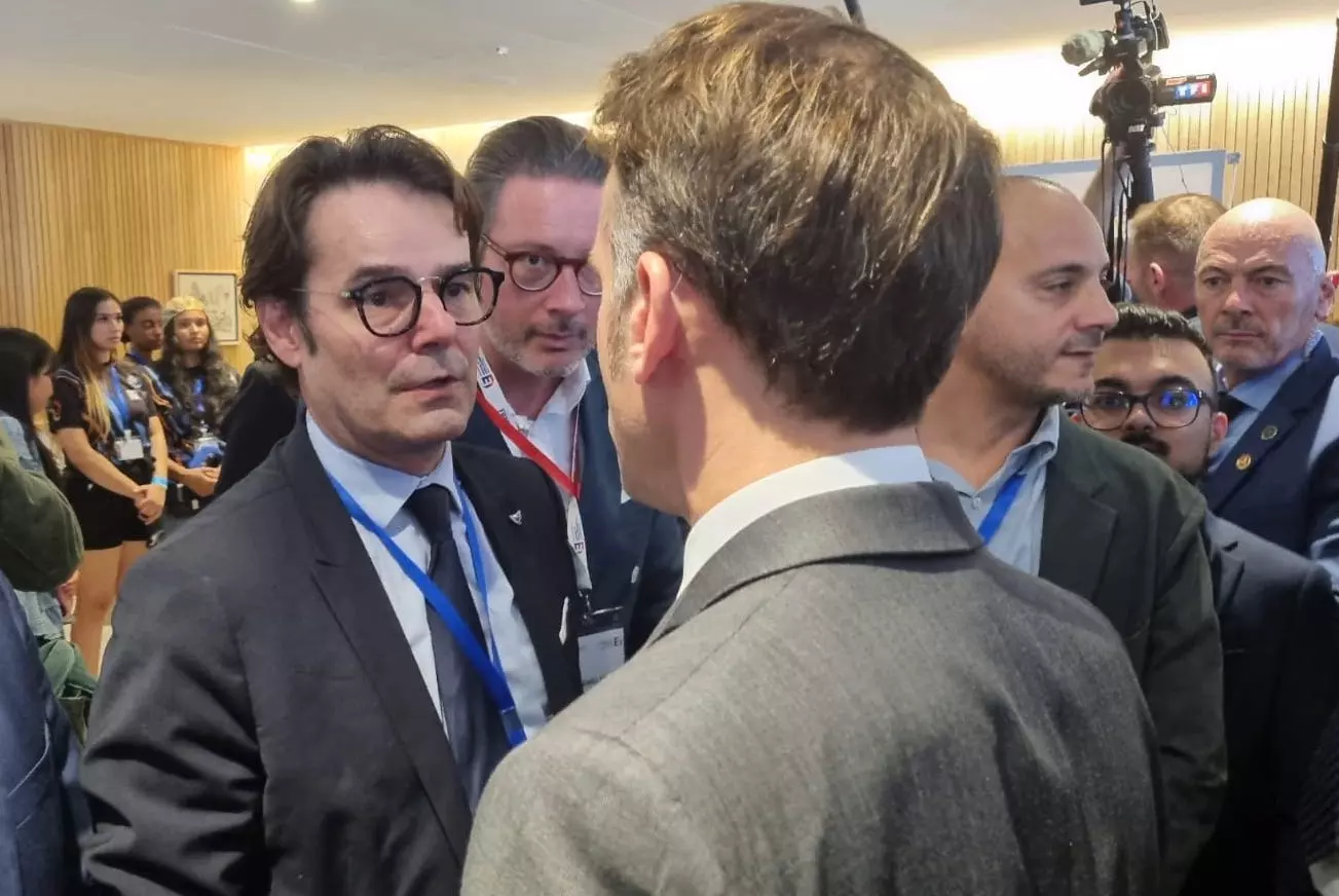 INTERVIEW. Présence d’Air Austral pendant la visite officielle d’Emmanuel Macron à l’Île Maurice : « à la fois symbolique mais aussi géopolitique » assure Hugues Marchessaux, dirigeant de la compagnie