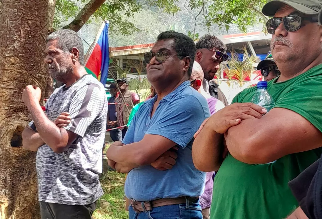 En Nouvelle-Calédonie, le retour sobre de Christian Tein devant les militants du FLNKS