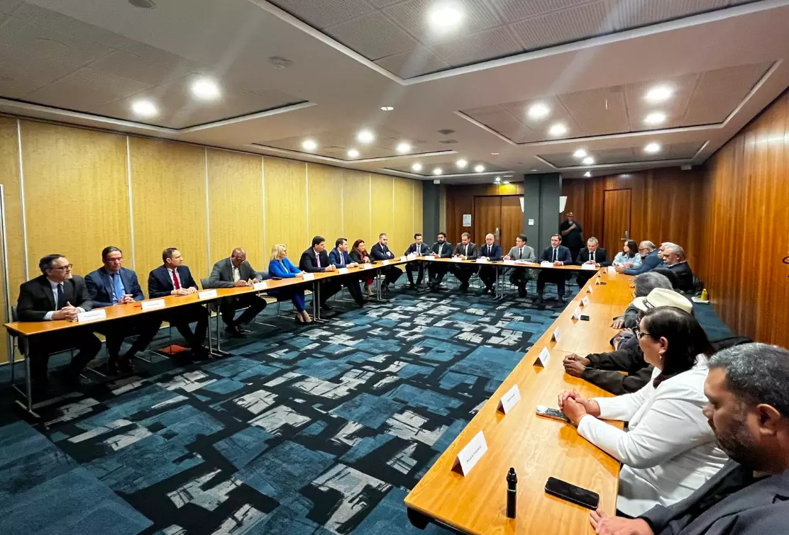 Accord de Bougival : Emmanuel Macron invite les délégations calédoniennes à Paris le 16 janvier