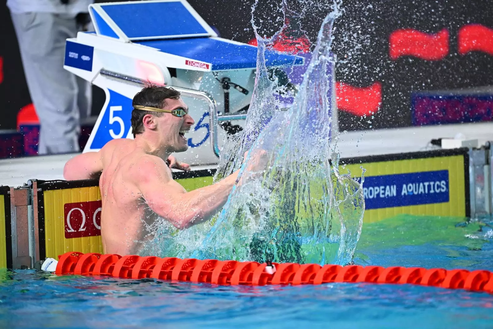 Petit bassin : Le Calédonien Maxime Grousset champion d'Europe pour un centième