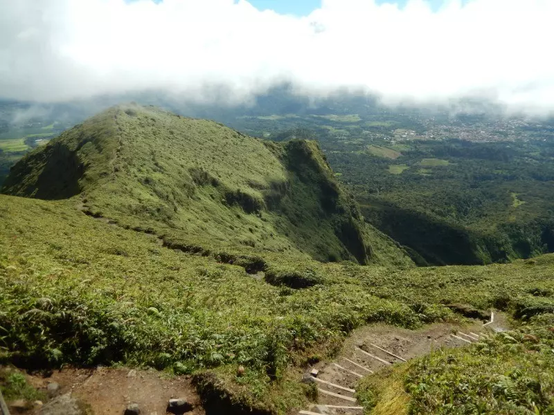 Martinique : Réouverture de l’accès à la caldeira après des travaux de sécurisation sur la Montagne Pelée