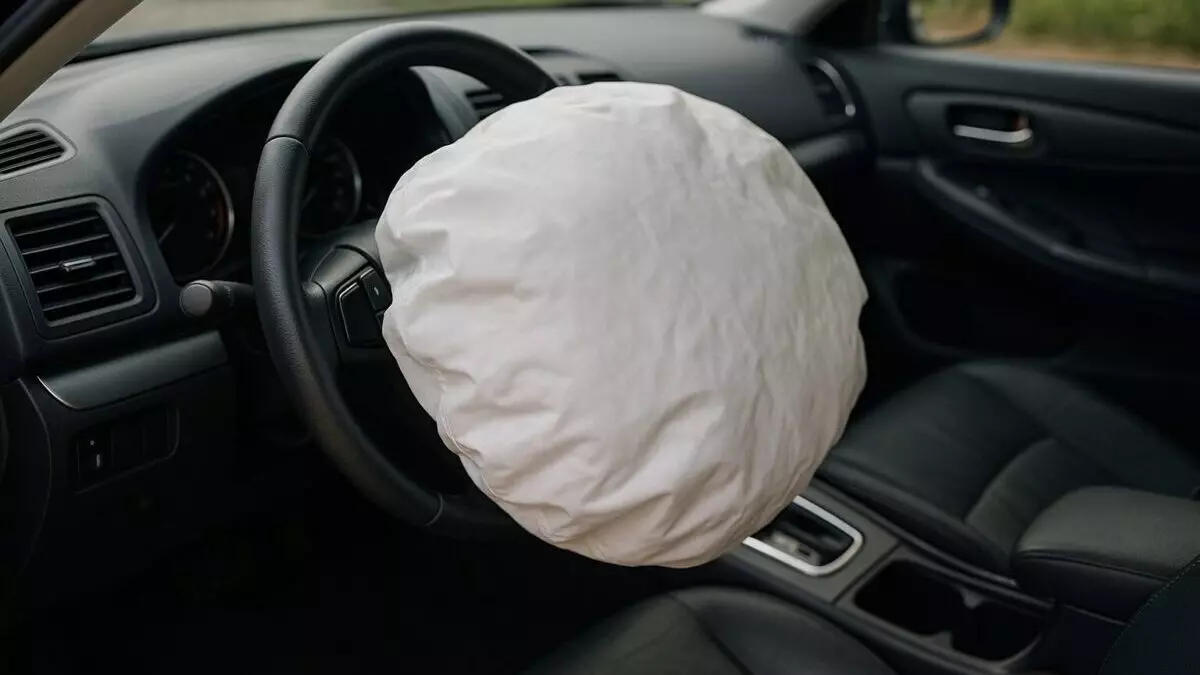 Airbags Takata : le modèle de voiture de la victime de La Réunion est déjà impliqué par un accident en Guadeloupe
