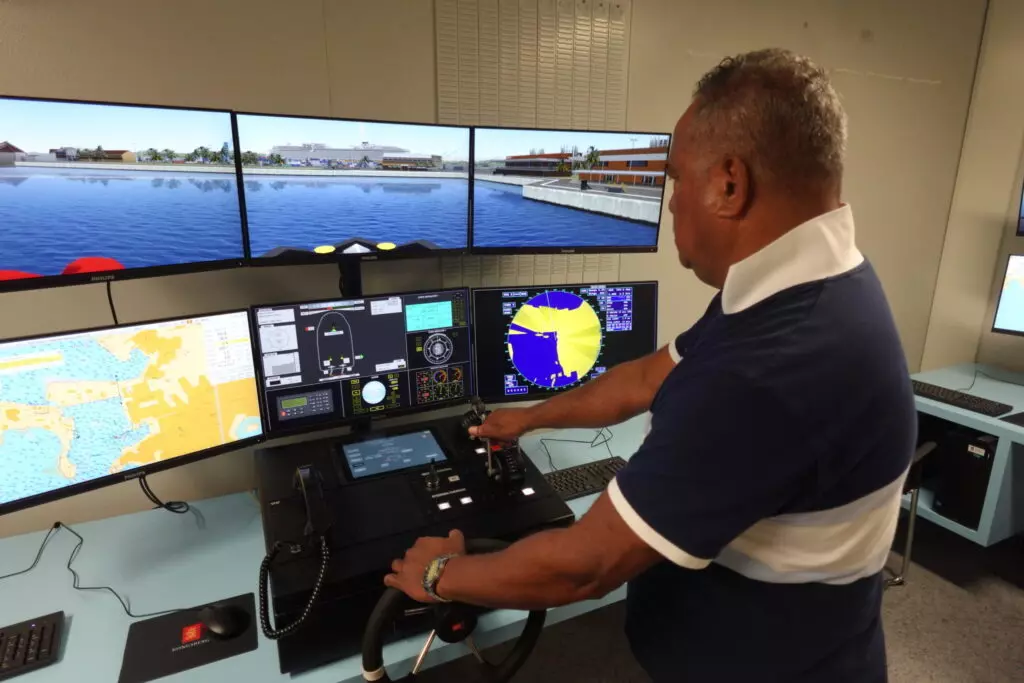En Nouvelle-Calédonie, le Giep-NC se dote d’un simulateur de navigateur maritime de dernière génération