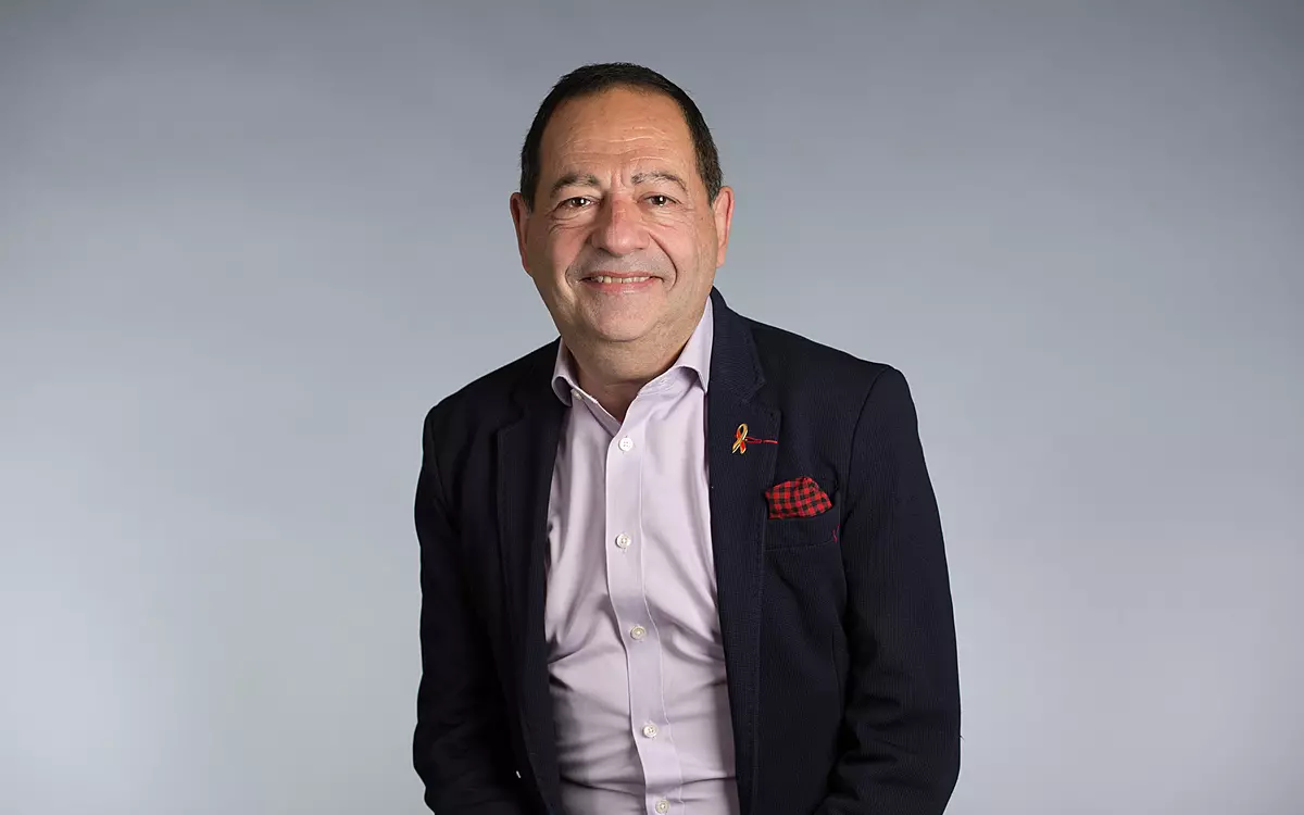 Journée mondiale de lutte contre le sida : Jean-Luc Romero-Michel, seul élu à avoir dévoilé sa séropositivité, en visite à La Réunion