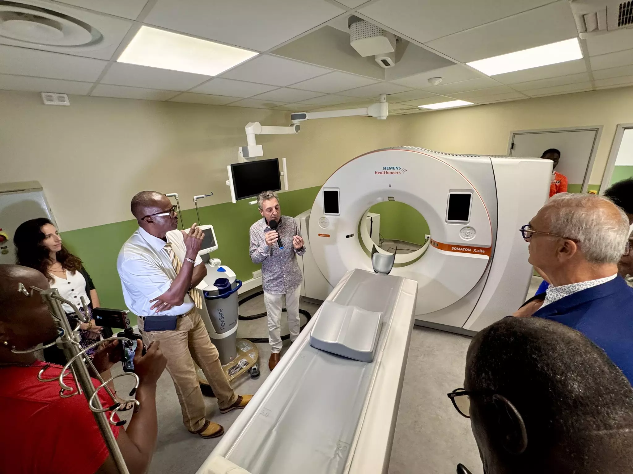 Guadeloupe : Un nouveau scanner inauguré au centre hospitalier Maurice Selbonne à Bouillante