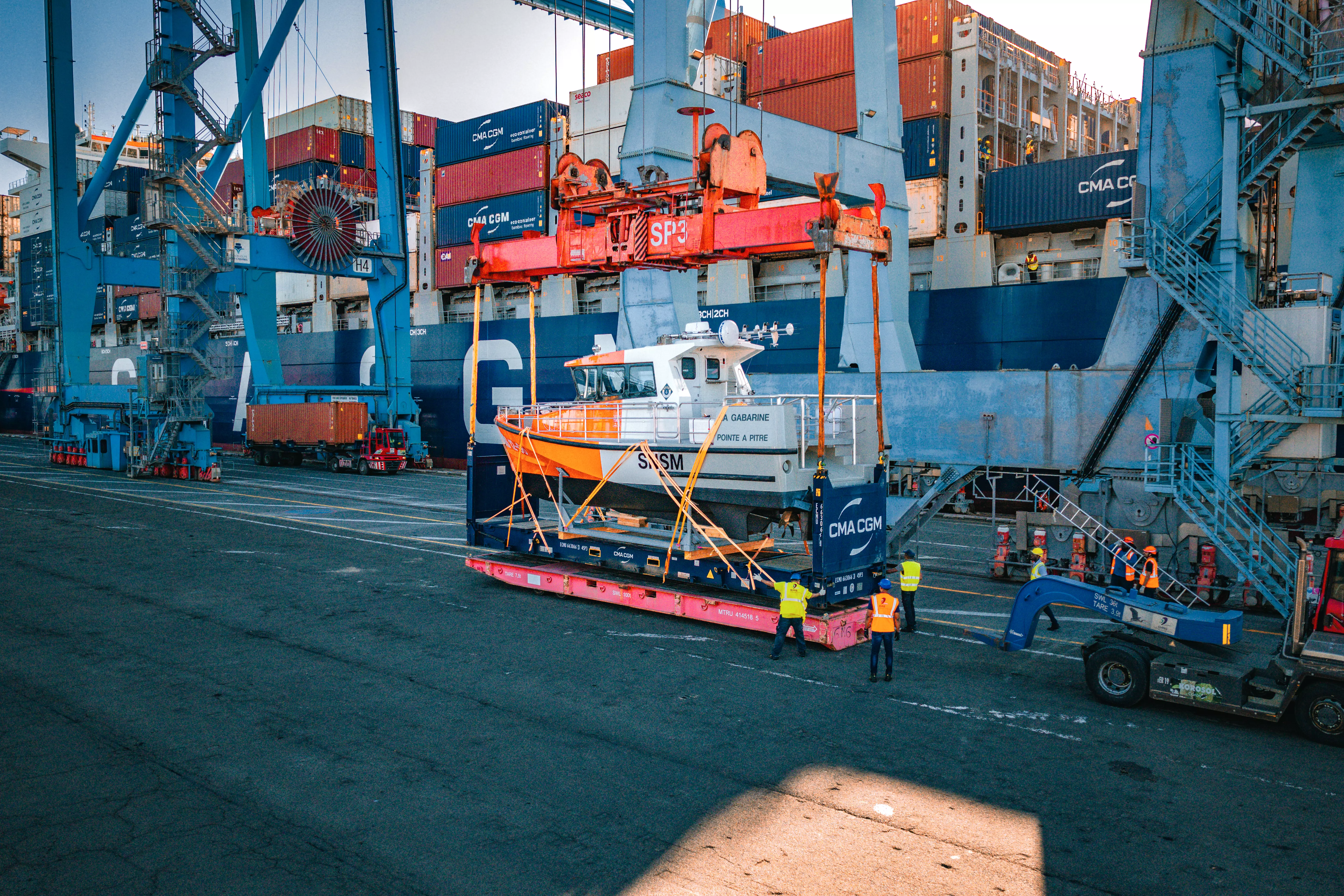 En Guadeloupe, le SNSM se dote d'une nouvelle vedette de sauvetage avec le soutien du Groupe CMA-CGM