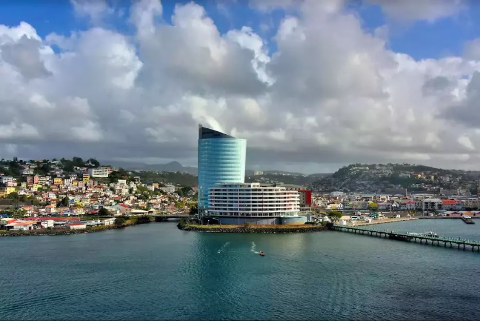 Martinique : L’activité économique poursuit son repli au troisième trimestre 2025