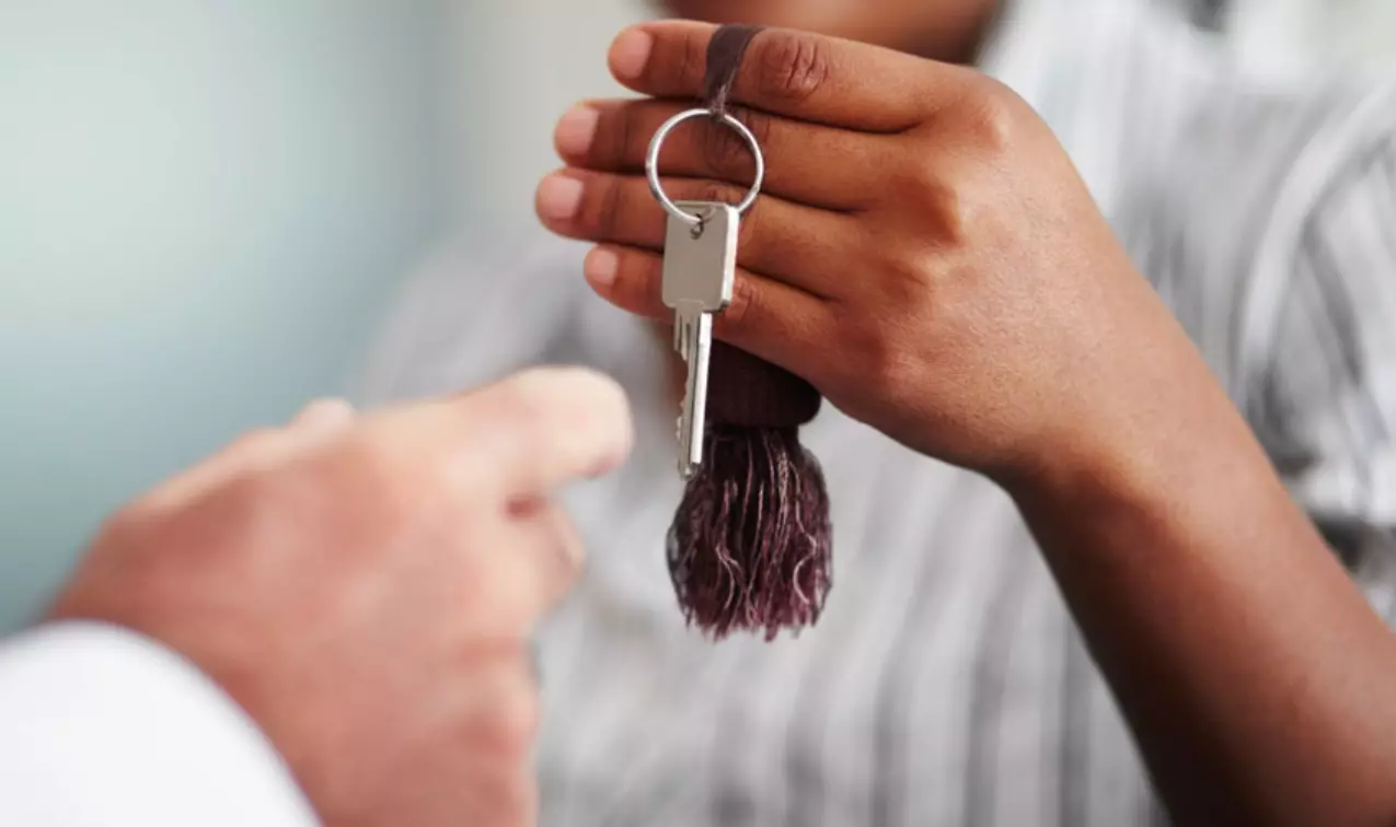 Près d'une agence immobilière sur deux accepte ou facilite une discrimination raciale de la part de propriétaires en 2025, révèle SOS Racisme