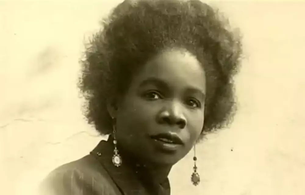 Grandes figures des Outre-mer : Darling Légitimus (Martinique), l’icône sacrée des artistes antillais