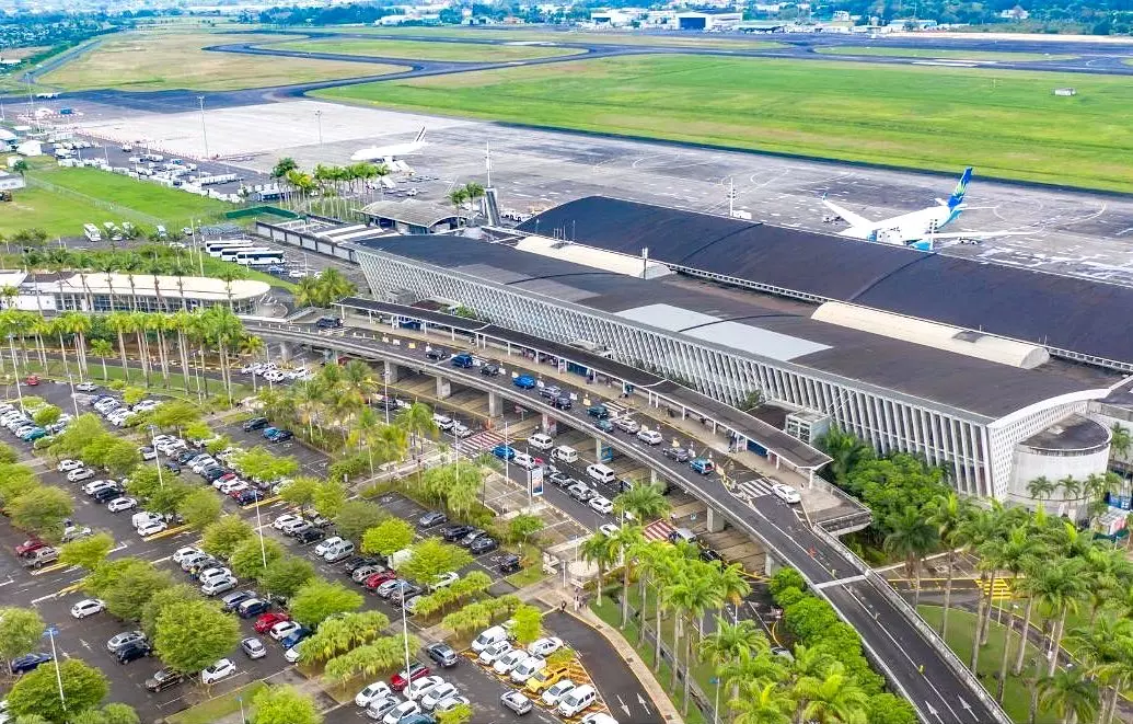 Guadeloupe : TotalEnergies et l’Aéroport Maryse Condé vont développer l'une des plus grandes centrales solaires du territoire
