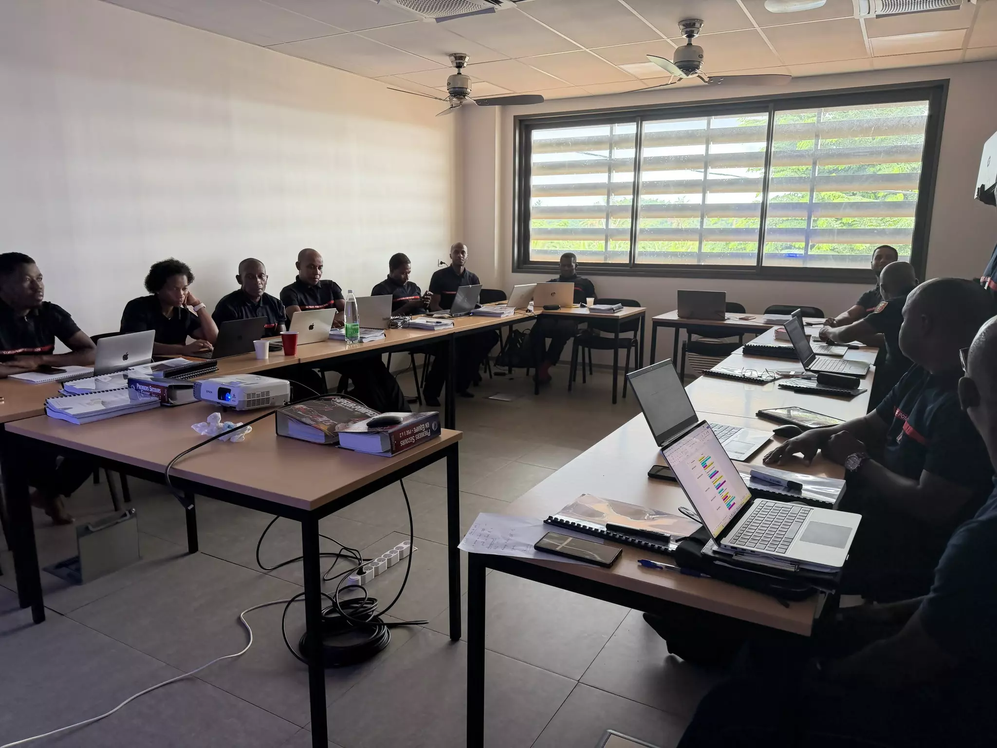 Mayotte : Une école régionale de sécurité civile ouvre à Kahani pour former localement les sapeurs-pompiers de la zone de l'océan indien