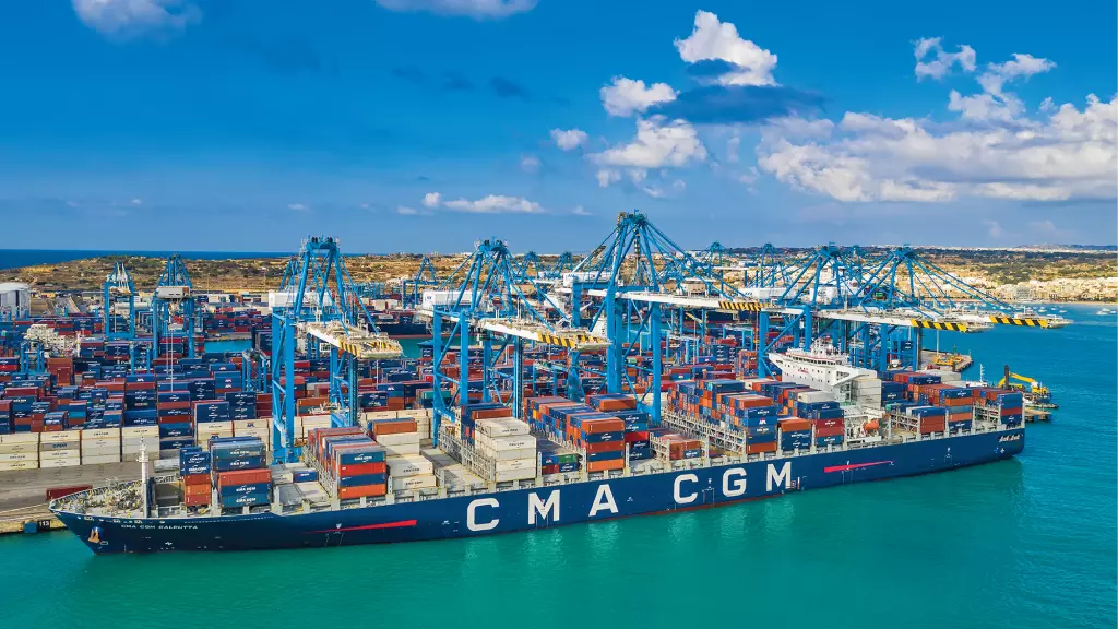 CMA CGM a maintenu le cap en 2025 malgré un contexte géopolitique incertain et poursuit le déploiement de ses priorités stratégiques