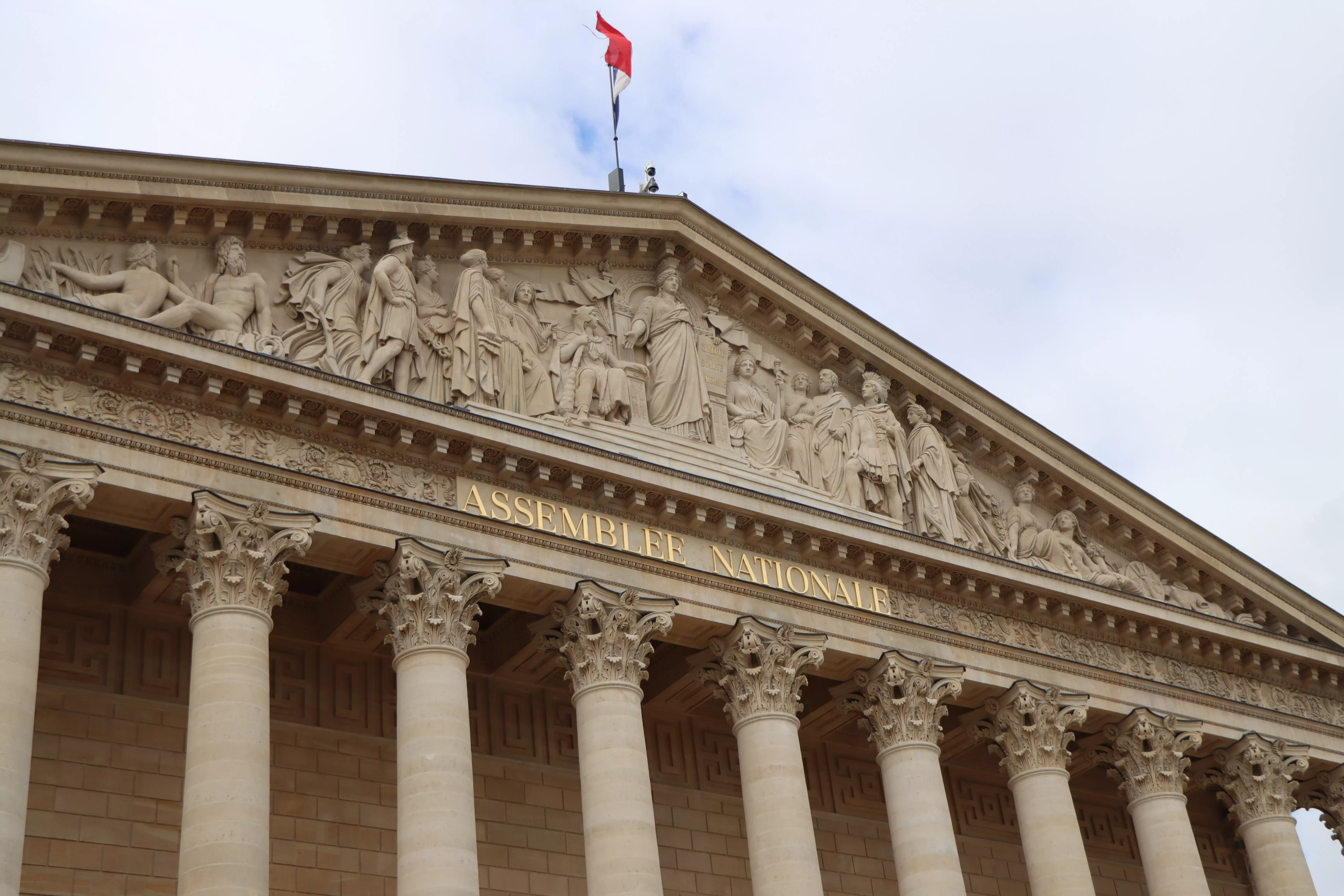 Réforme constitutionnelle de la Nouvelle-Calédonie : la gauche et le RN voteront la motion de rejet préalable au texte, enterrant son examen à l’Assemblée