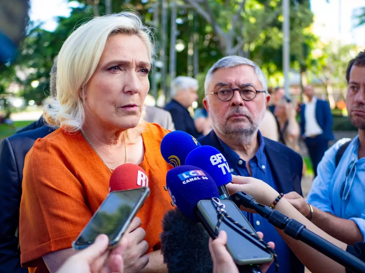 Marine Le Pen exhorte l’Europe à acheter du nickel calédonien