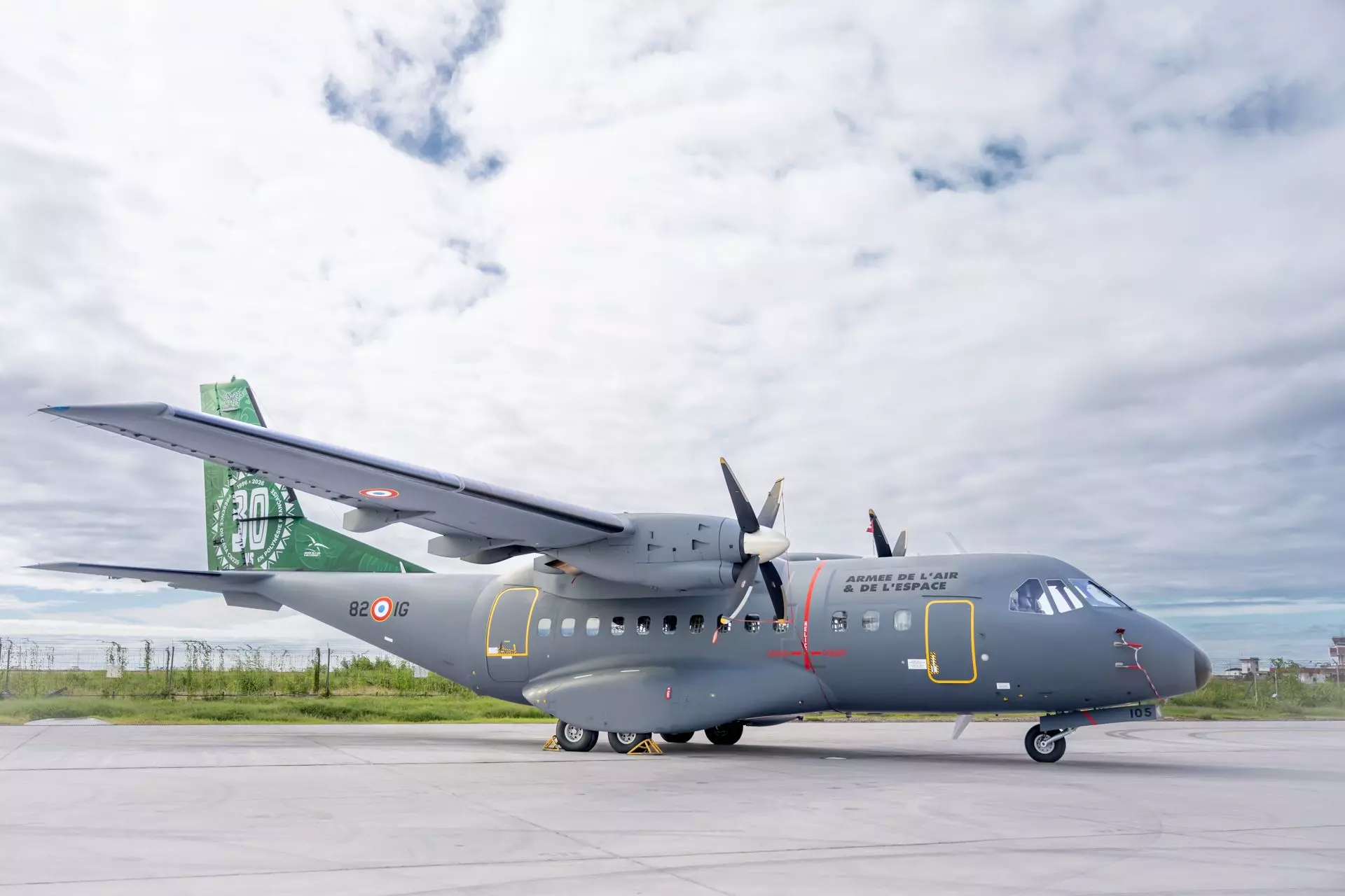 En Polynésie, l’Armée célèbre les 30 ans de présence du Casa, un « couteau suisse » qui sauve des vies