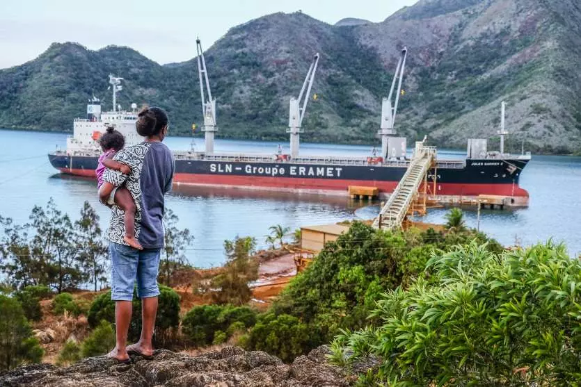 Nickel calédonien : Le centre minier de la SLN à Kouaoua à l’arrêt et 120 salariés en congés forcés suite à un blocage
